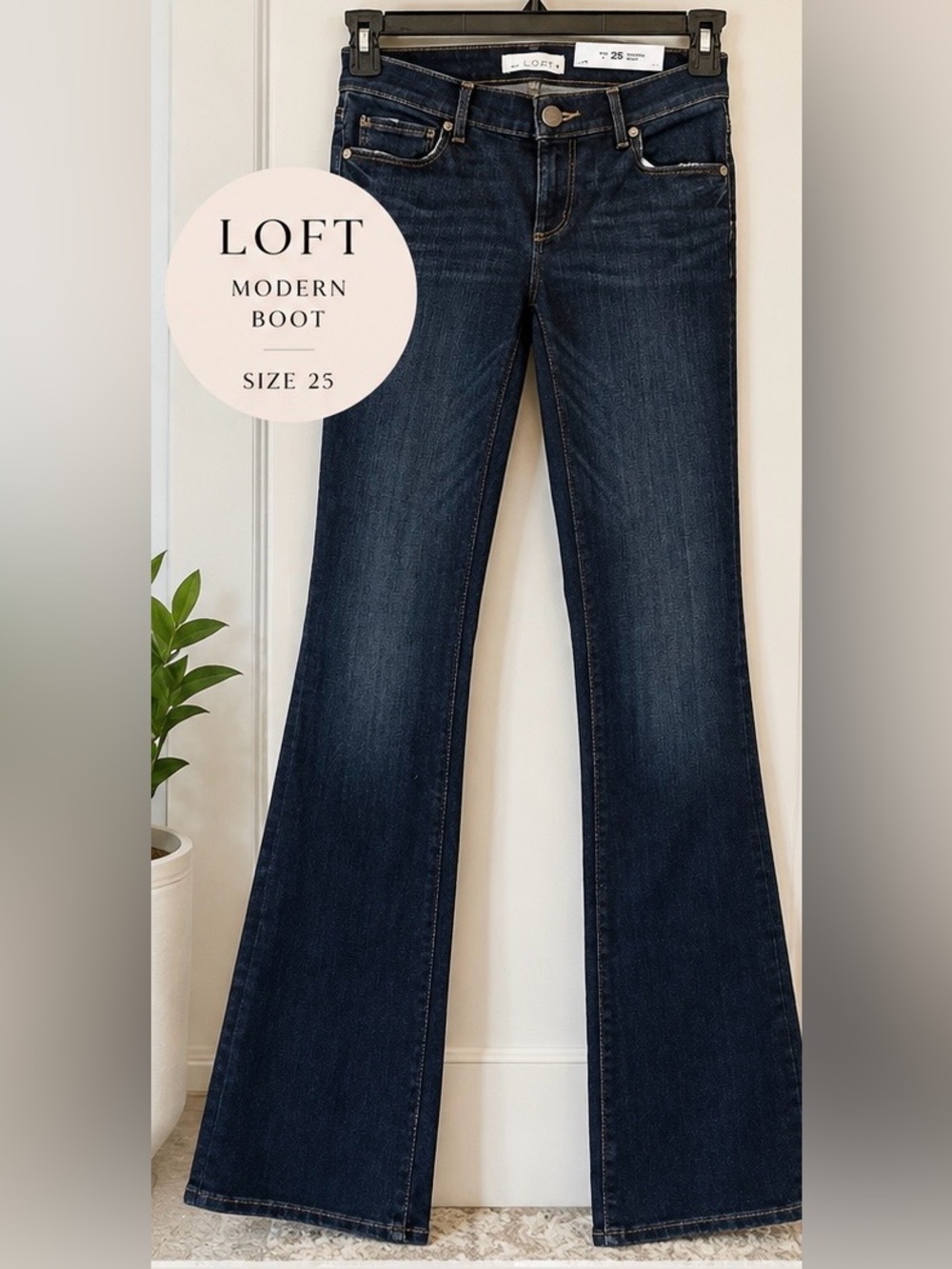 LOFT MODERN BOOT DARK WASH BOOTCUT DENIM JEANS( 25/0)